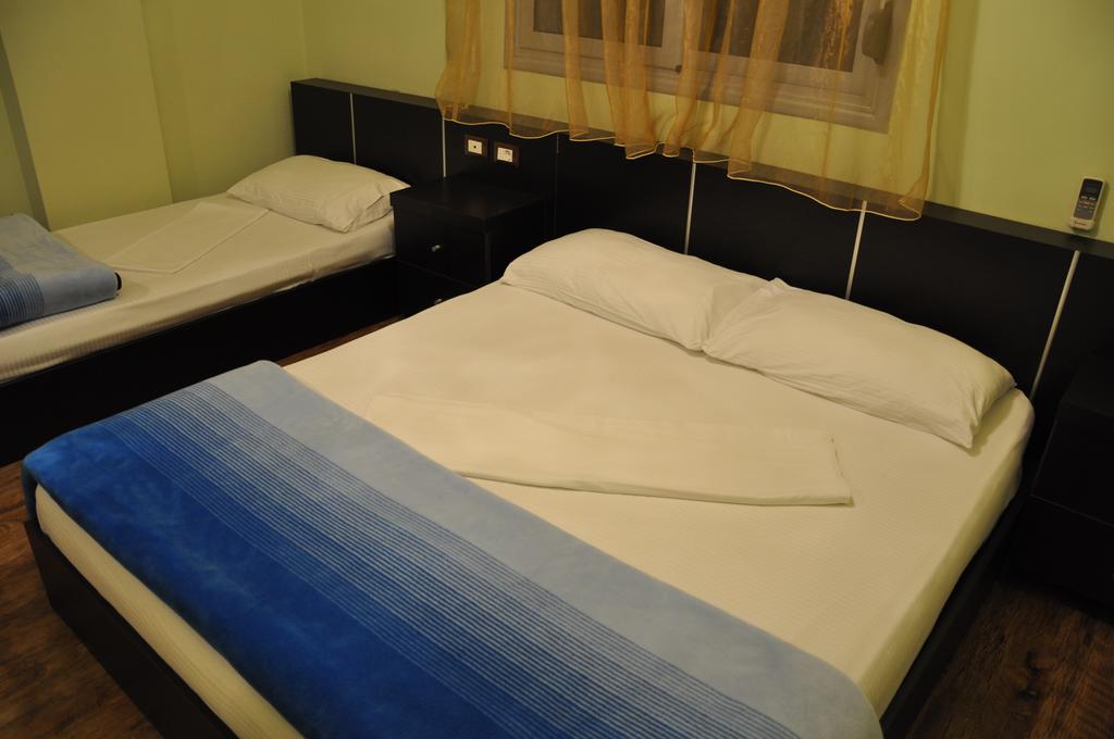 Ambasador Hotel — Вльора, Албанія мініатюра 26