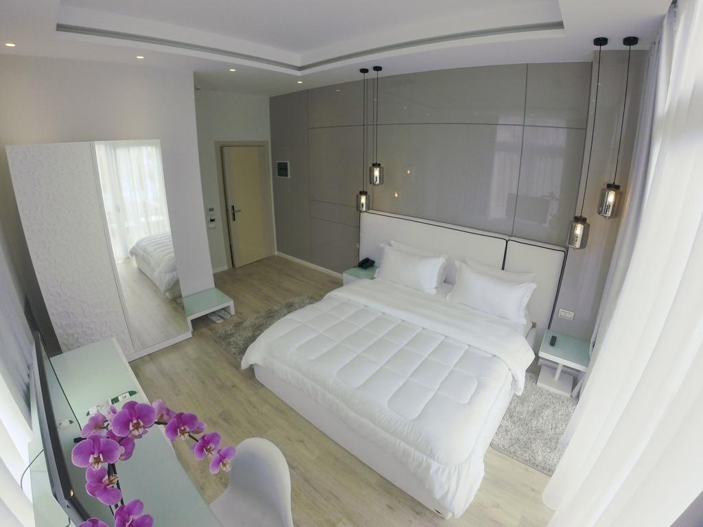 Demi Hotel — Саранда, Албанія мініатюра 11
