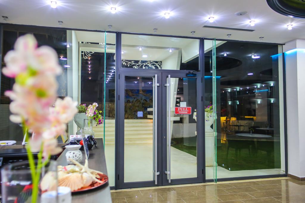 Apollon Hotel — Саранда, Албанія мініатюра 25