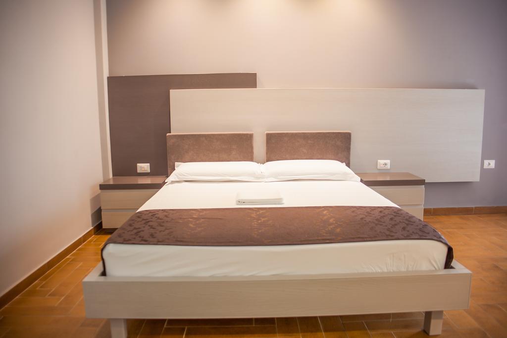 Apollon Hotel — Саранда, Албанія мініатюра 36