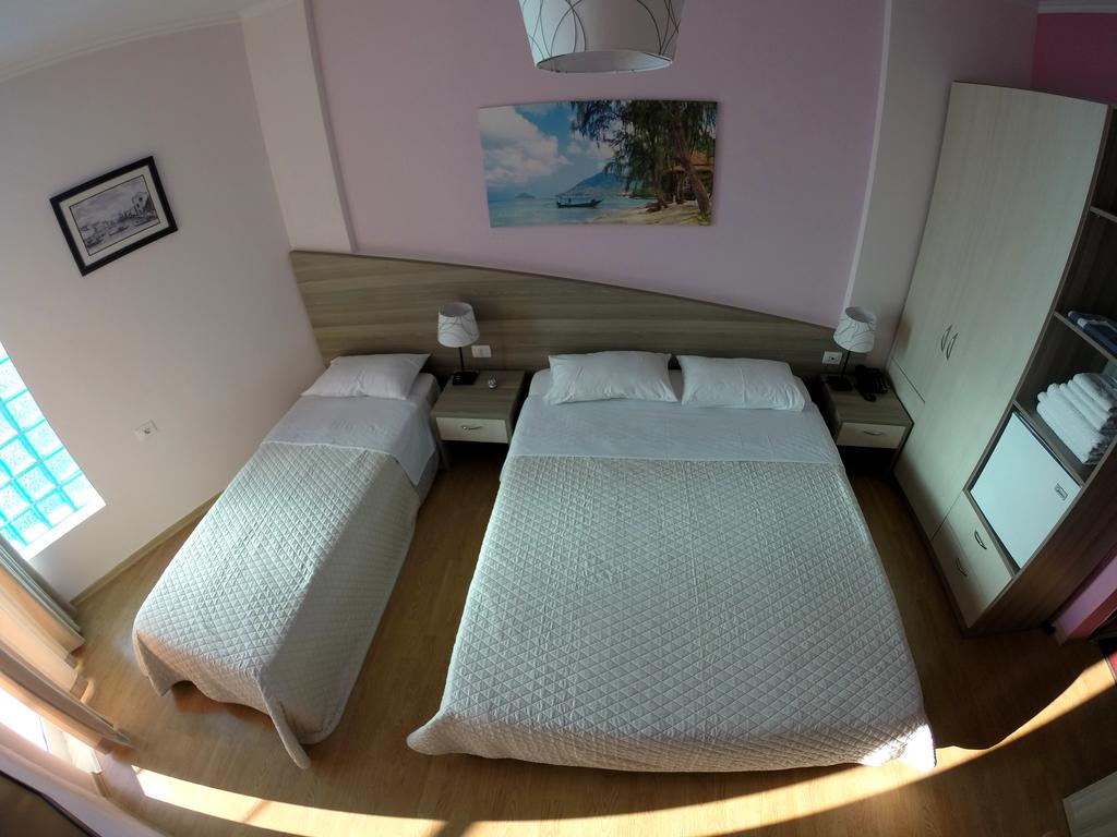 Titania Hotel — Саранда, Албанія мініатюра 26
