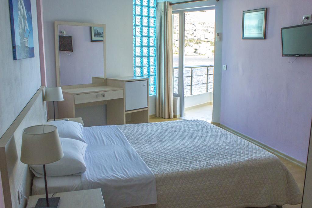 Titania Hotel — Саранда, Албанія мініатюра 30