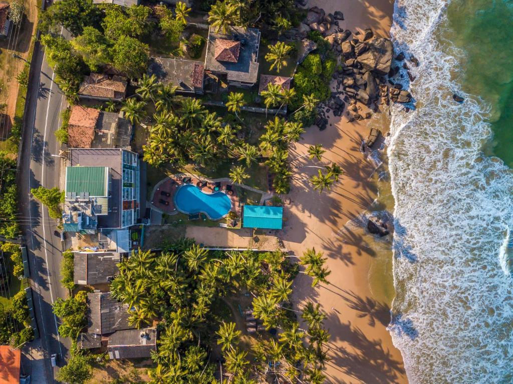J Ambalangoda Hotel — Амбалангода, Шрі Ланка мініатюра 38
