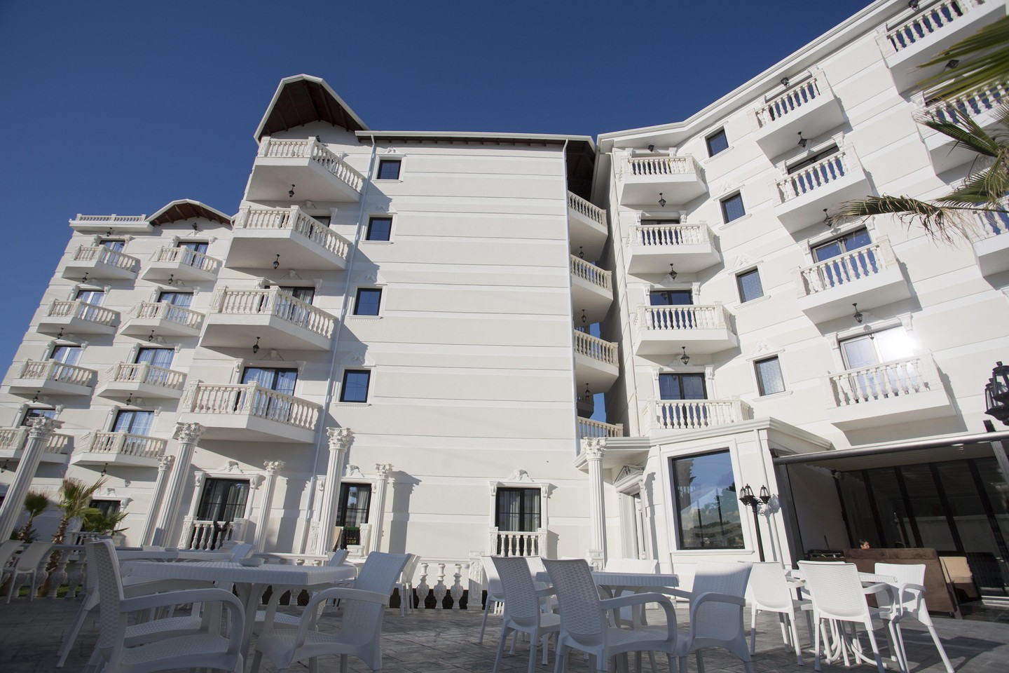 Onufri Hotel — Голем, Албанія мініатюра 8