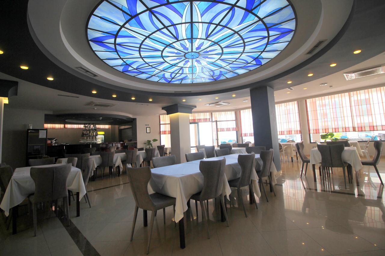 International Hotel Saranda — Саранда, Албанія мініатюра 28