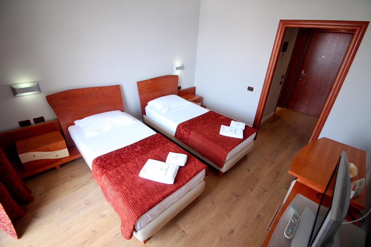 International Hotel Saranda — Саранда, Албанія мініатюра 31