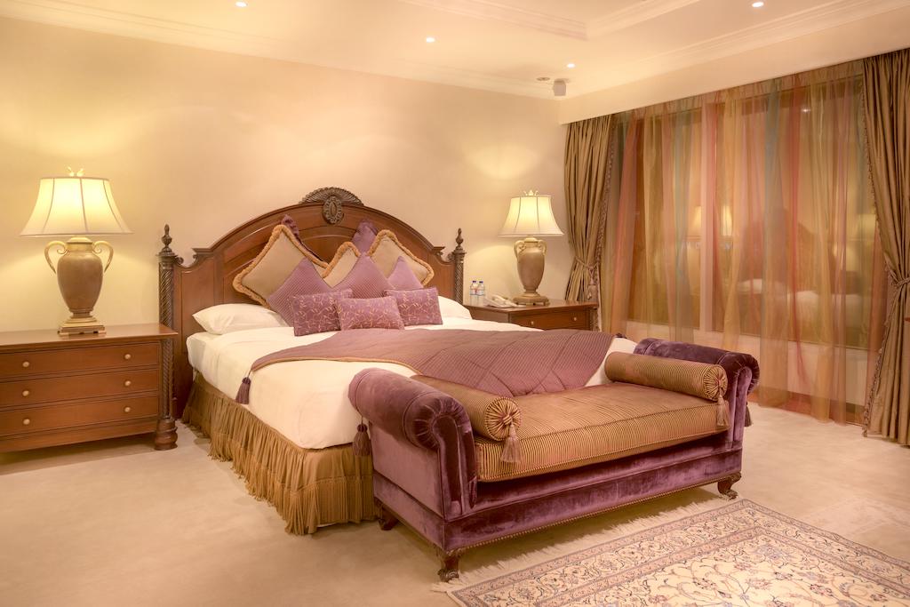 Corniche Hotel Abu Dhabi — Абу Дабі, Об'єднані Арабські Емірати мініатюра 19