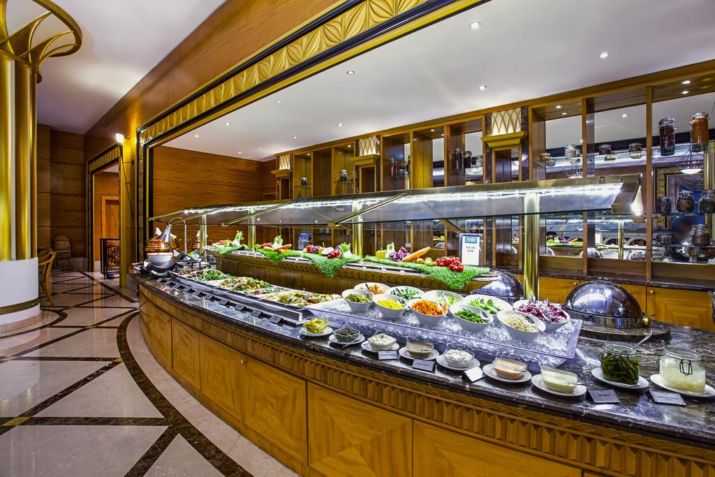 Corniche Hotel Abu Dhabi — Абу Дабі, Об'єднані Арабські Емірати мініатюра 28