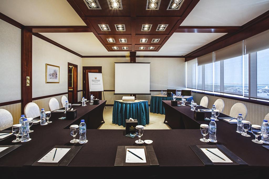 Corniche Hotel Abu Dhabi — Абу Дабі, Об'єднані Арабські Емірати мініатюра 34