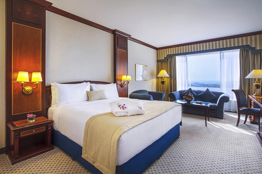 Corniche Hotel Abu Dhabi — Абу Дабі, Об'єднані Арабські Емірати мініатюра 36