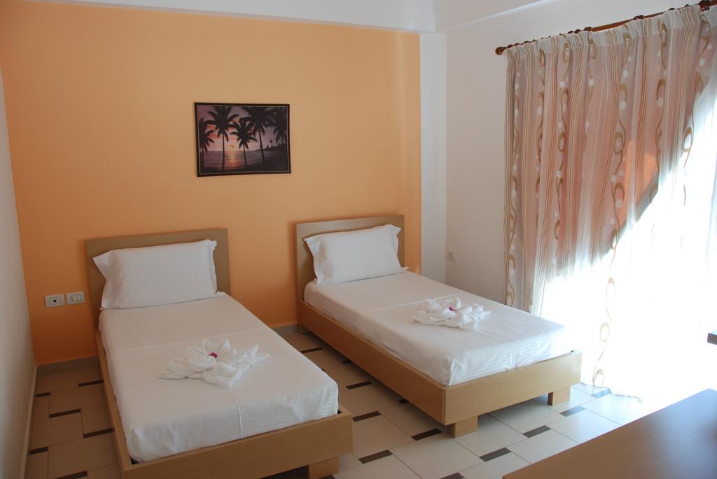 Arel Hotel — Саранда, Албанія мініатюра 14