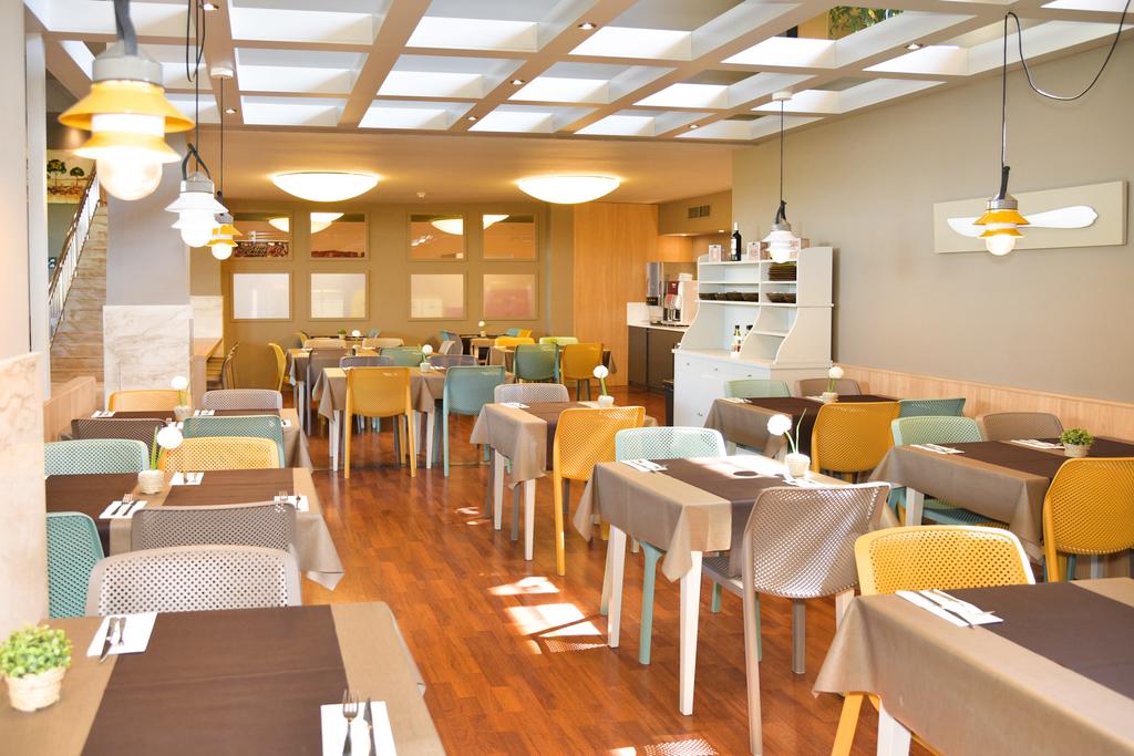 Sunclub Salou Aparthotel — Коста Дорада, Іспанія мініатюра 12