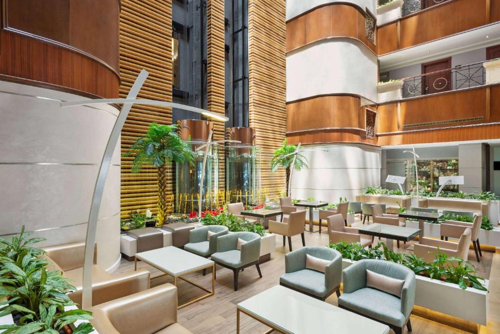 Howard Johnson Plaza by Wyndham Dubai Deira — Дубаї, Об'єднані Арабські Емірати мініатюра 77