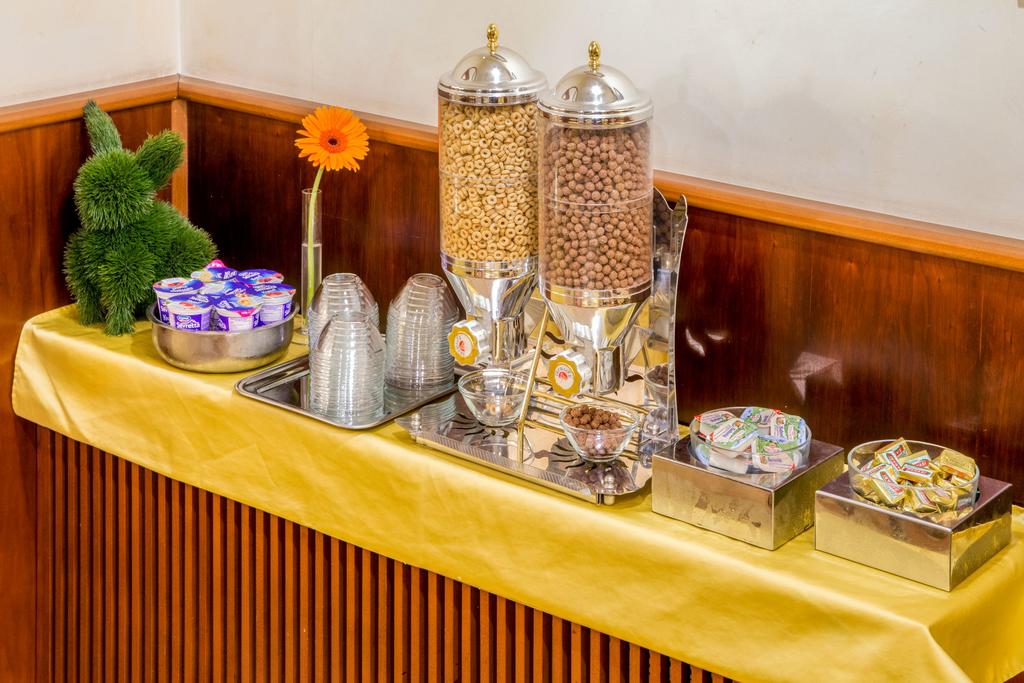 Assisi Hotel — Лаціо, Італія мініатюра 24