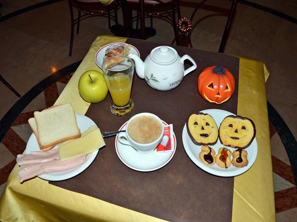 Assisi Hotel — Лаціо, Італія мініатюра 26