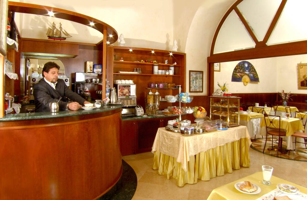 Assisi Hotel — Лаціо, Італія мініатюра 29