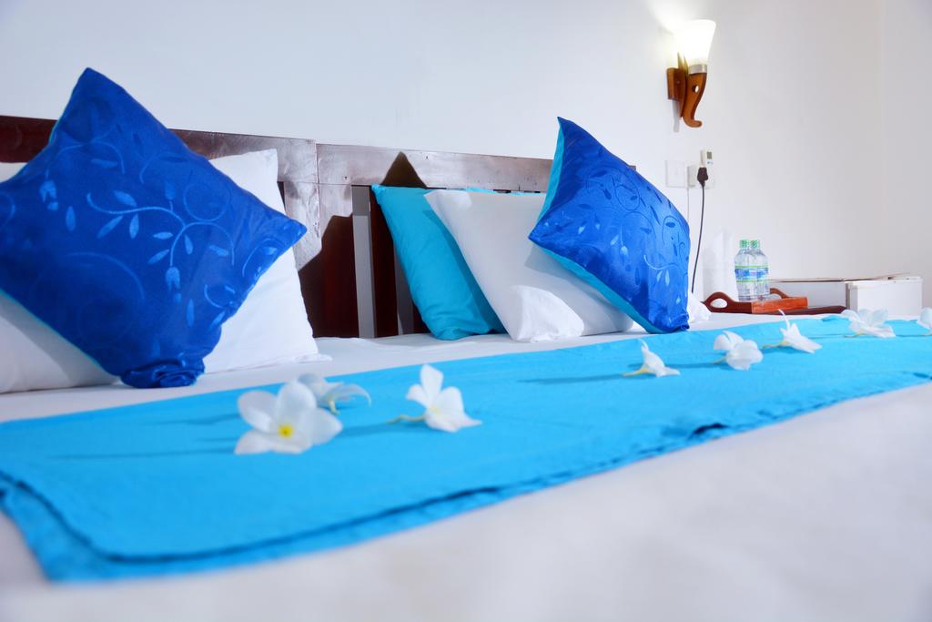 Blue Sky Beach Resort — Унаватуна, Шрі Ланка мініатюра 13
