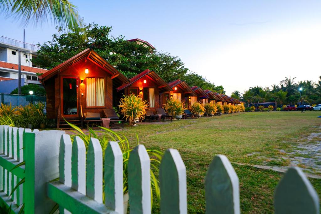 JKAB Beach Resort — Трінкомалі, Шрі Ланка мініатюра 14