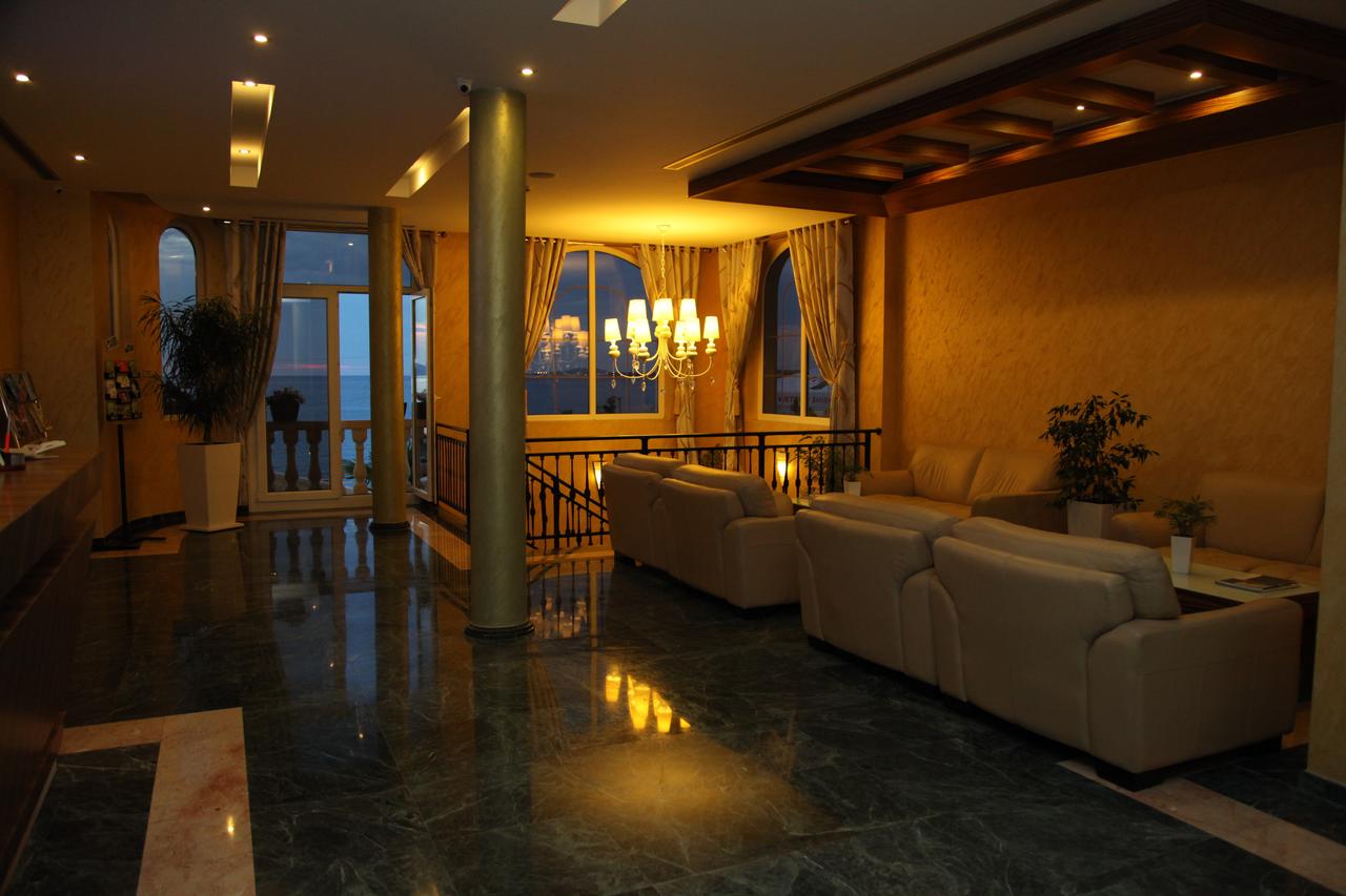 Gold Hotel — Вльора, Албанія мініатюра 10
