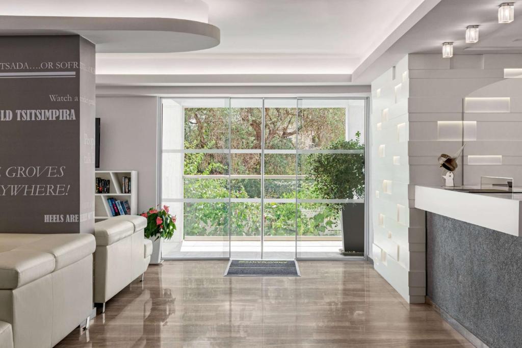 TRYP by Wyndham Corfu Dassia — о. Корфу, Греція мініатюра 130