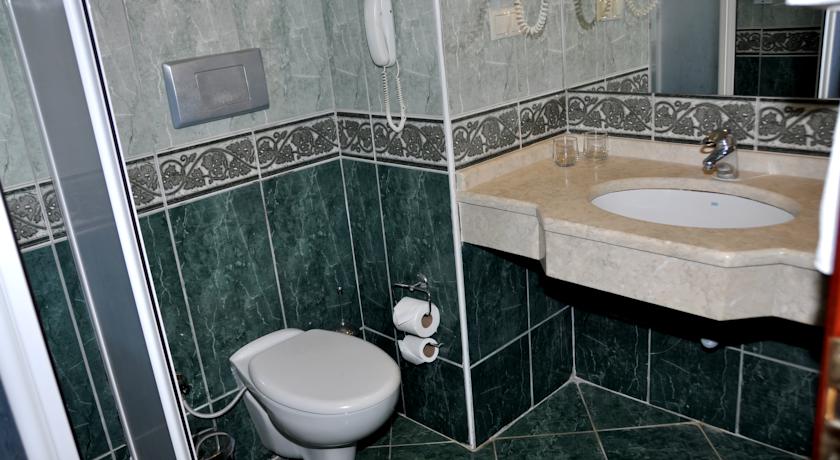Larissa Sultan Beach Hotel — Кемер, Туреччина мініатюра 9