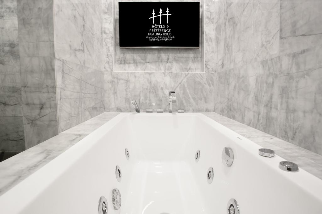 Hotels & Preference Hualing Tbilisi — Тбілісі, Грузія мініатюра 74