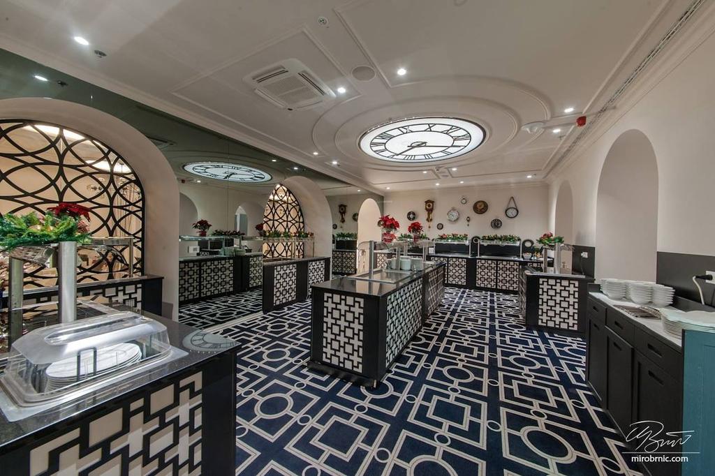 Slavia Grand Hotel — Башка-Вода, Хорватія мініатюра 9