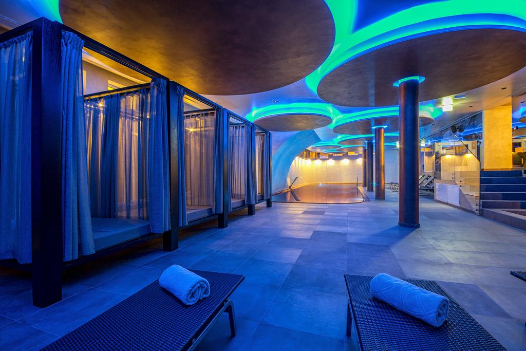 Slavia Grand Hotel — Башка-Вода, Хорватія мініатюра 11