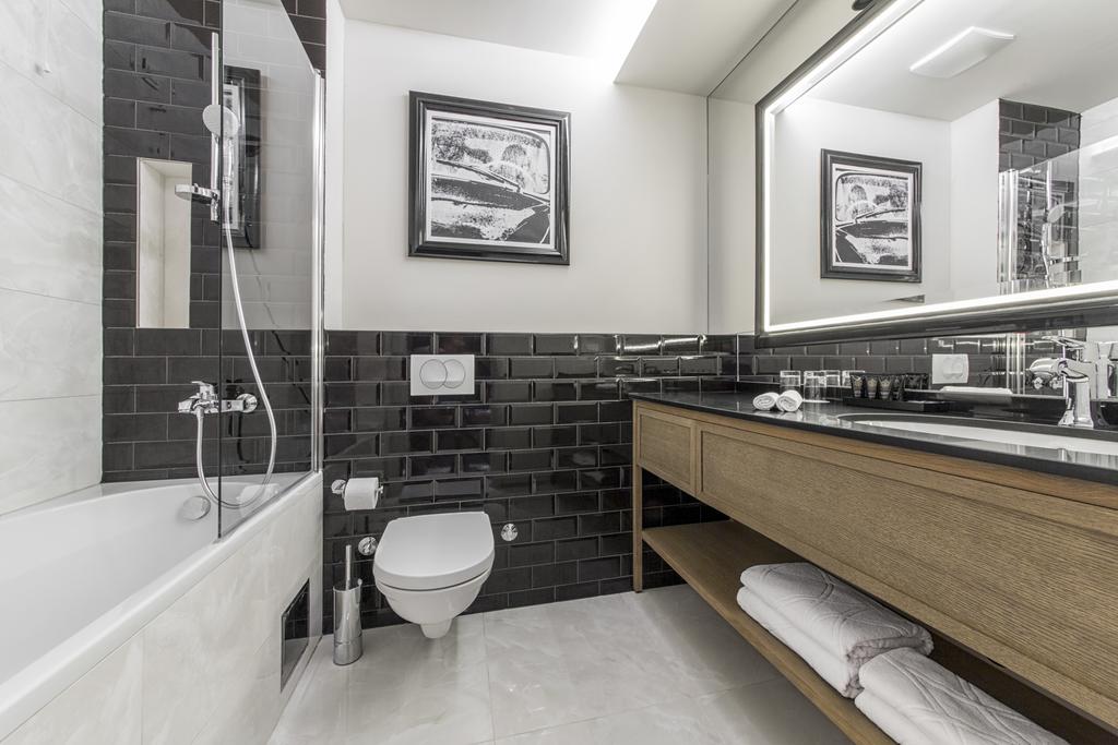 Slavia Grand Hotel — Башка-Вода, Хорватія мініатюра 13