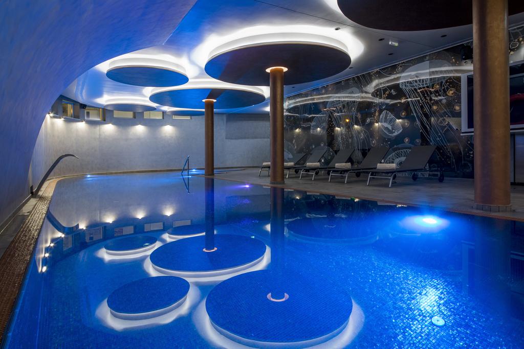 Slavia Grand Hotel — Башка-Вода, Хорватія мініатюра 18