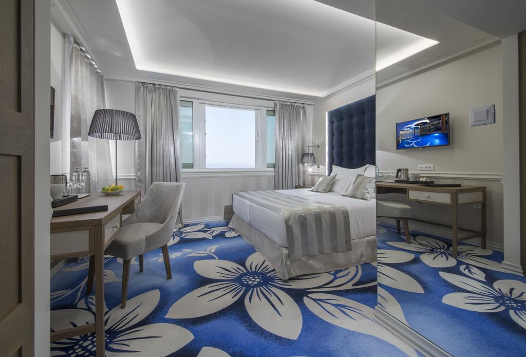 Slavia Grand Hotel — Башка-Вода, Хорватія мініатюра 26