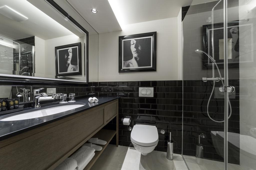 Slavia Grand Hotel — Башка-Вода, Хорватія мініатюра 39