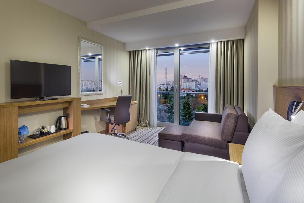 Hampton by Hilton Istanbul Atakoy — Стамбул, Туреччина мініатюра 7