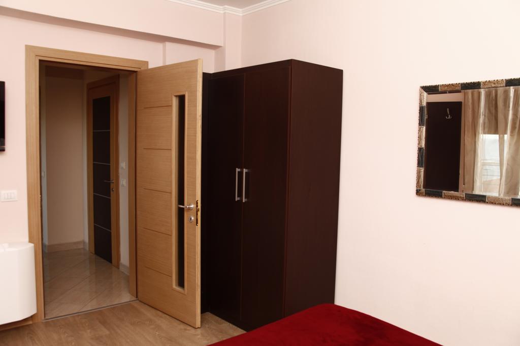 Nais Beach Hotel — Дуррес, Албанія мініатюра 34