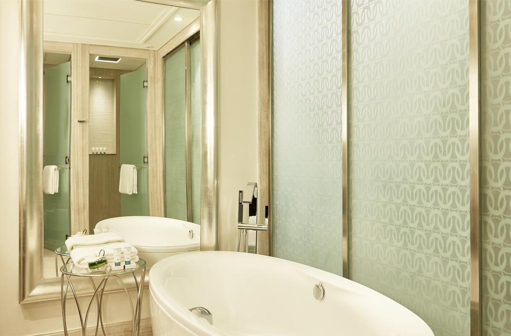 Hilton Dubai Al Habtoor City — Дубаї, Об'єднані Арабські Емірати мініатюра 207