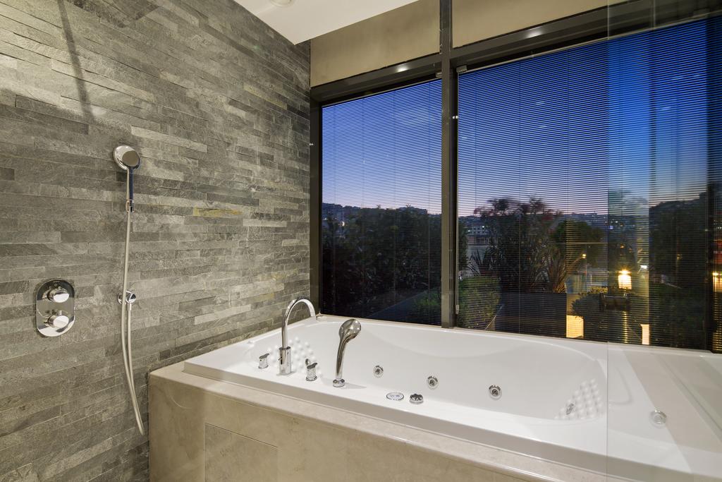 Double Tree By Hilton Hotel Istanbul Piyalepasa — Стамбул, Туреччина мініатюра 39