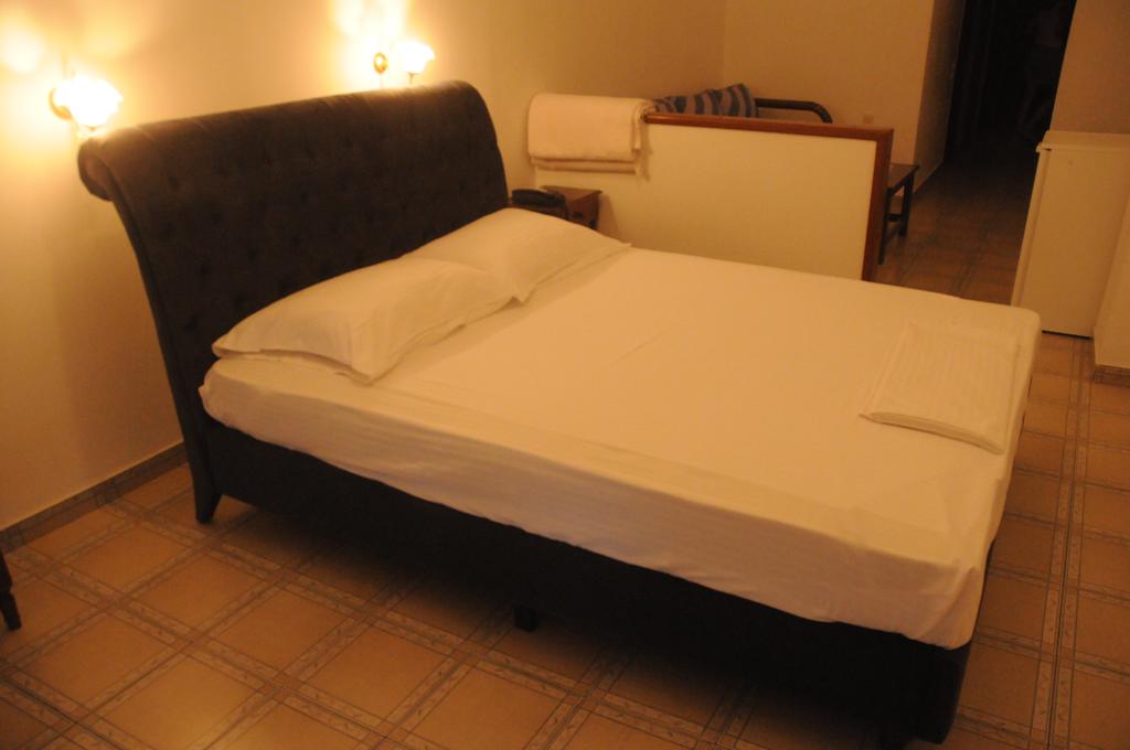Achillion Hotel — Лутракі (Коринфія), Греція мініатюра 18
