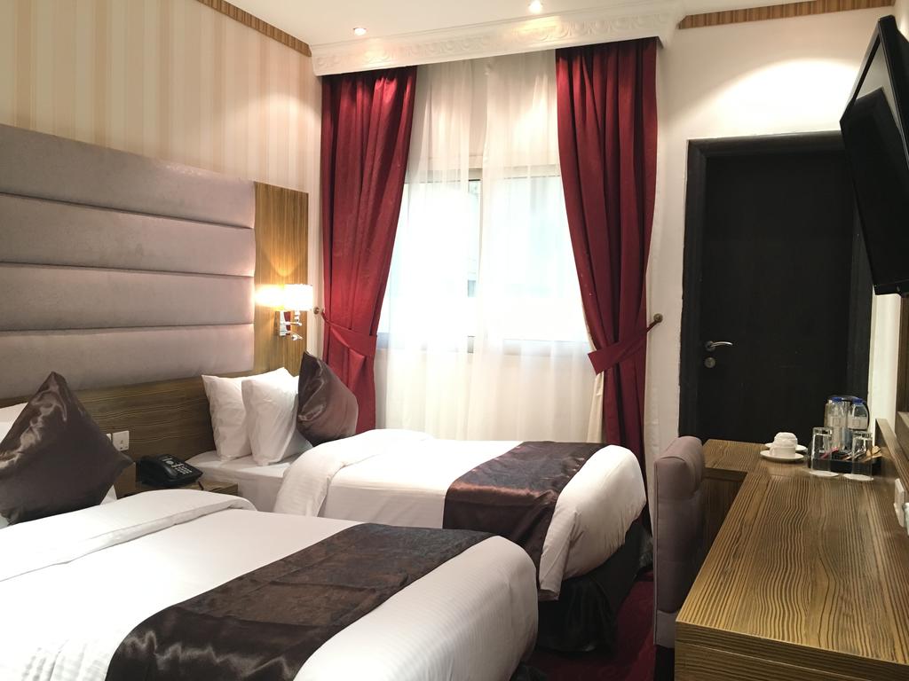 Royal Tulip Hotel — Дубаї, Об'єднані Арабські Емірати мініатюра 16