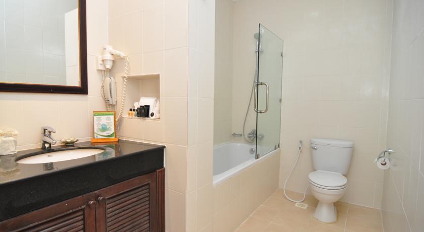 Patong Leelavadee Hua Ting Holiday Inn Phuket — о. Пхукет, Таїланд мініатюра 30