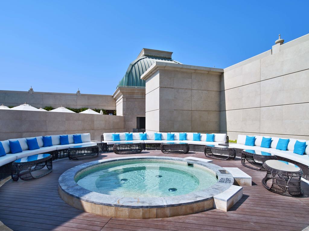 V Hotel Dubai Curio Collection by Hilton — Дубаї, Об'єднані Арабські Емірати мініатюра 133