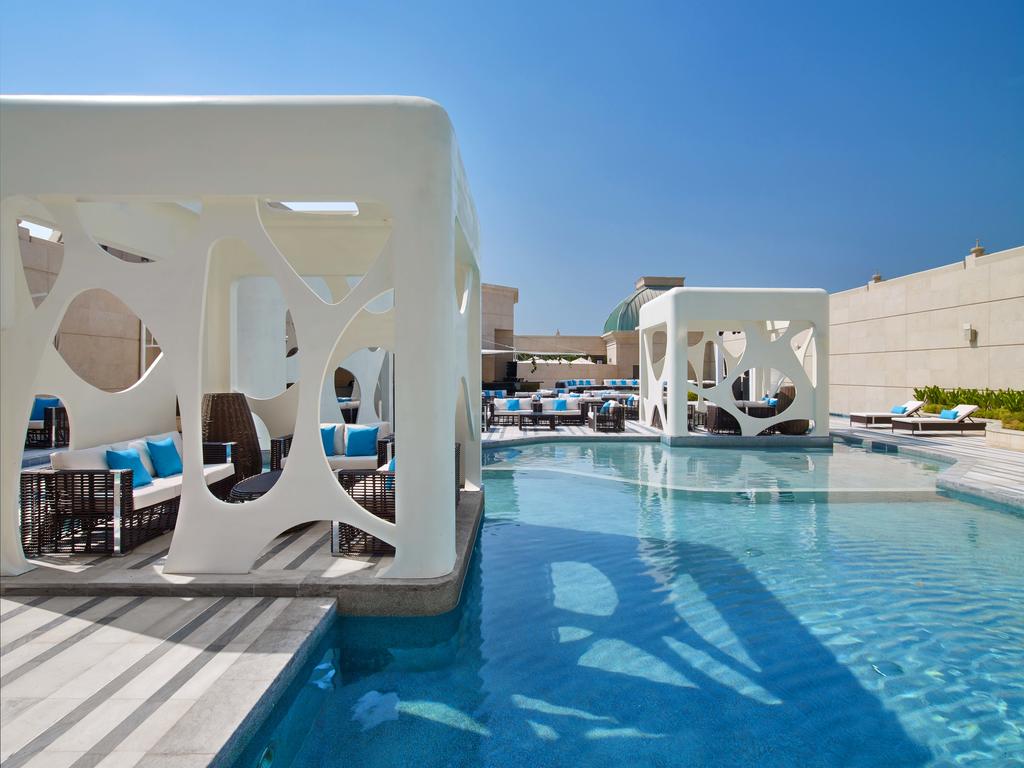 V Hotel Dubai Curio Collection by Hilton — Дубаї, Об'єднані Арабські Емірати мініатюра 136