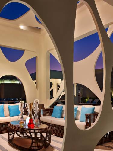 V Hotel Dubai Curio Collection by Hilton — Дубаї, Об'єднані Арабські Емірати мініатюра 137