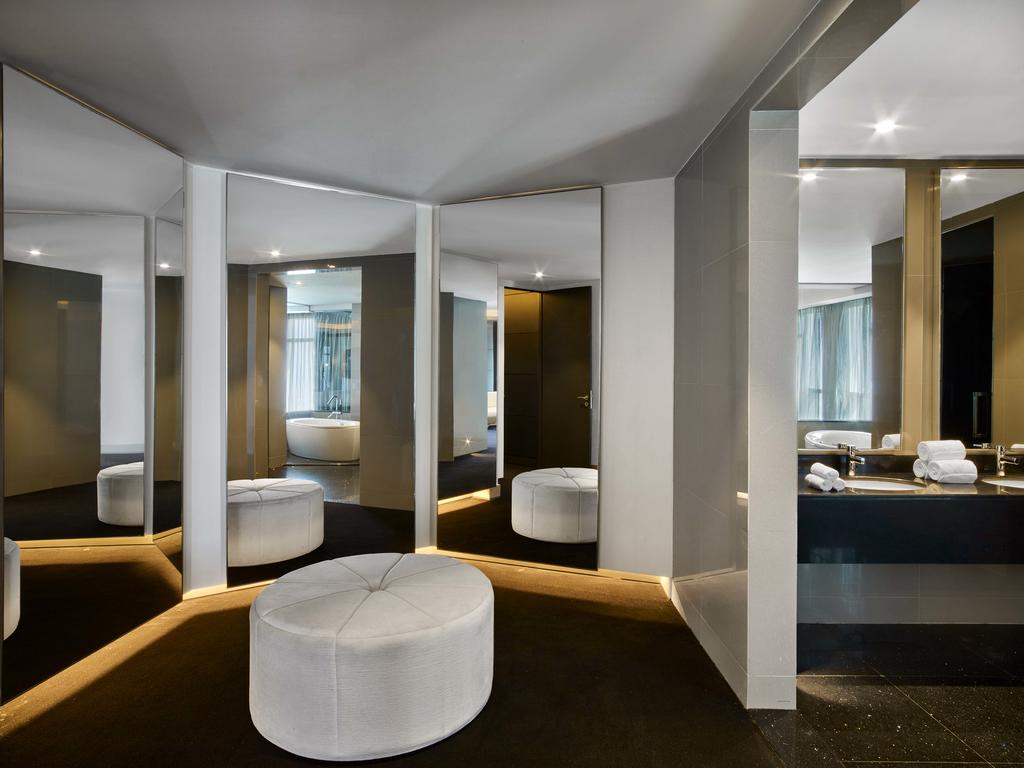 V Hotel Dubai Curio Collection by Hilton — Дубаї, Об'єднані Арабські Емірати мініатюра 164