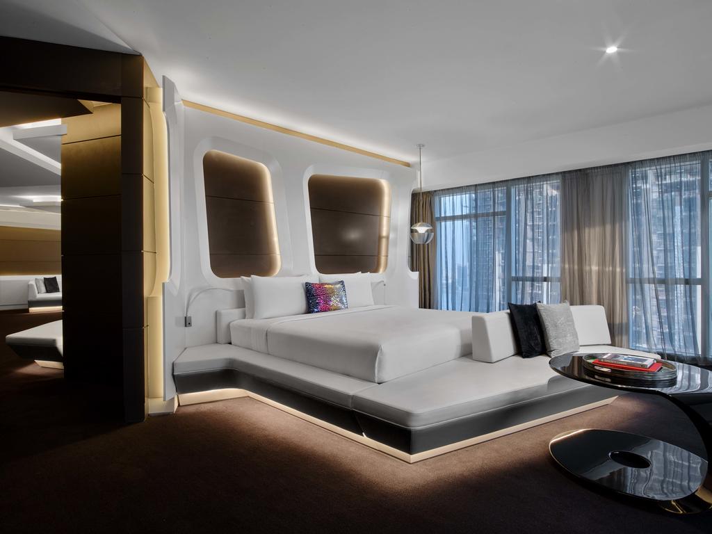 V Hotel Dubai Curio Collection by Hilton — Дубаї, Об'єднані Арабські Емірати мініатюра 165