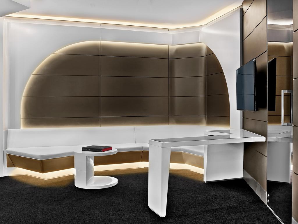 V Hotel Dubai Curio Collection by Hilton — Дубаї, Об'єднані Арабські Емірати мініатюра 167