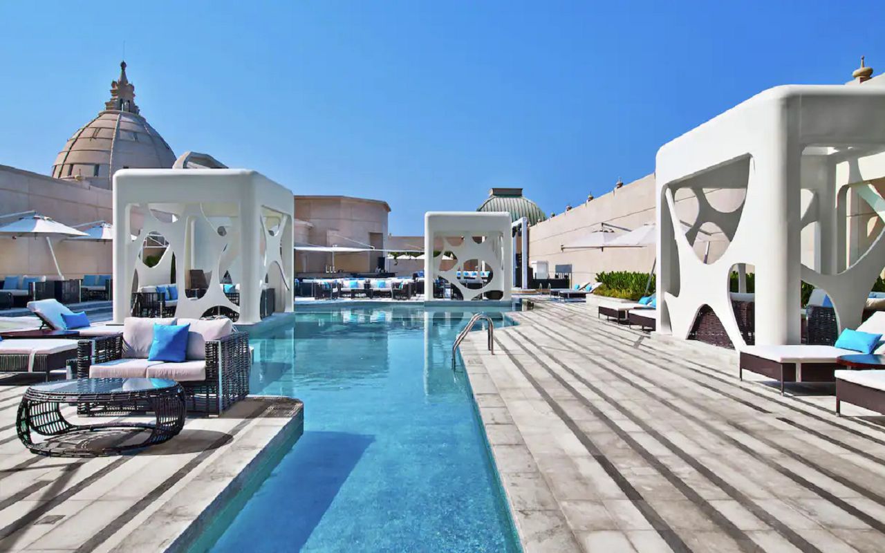 V Hotel Dubai Curio Collection by Hilton — Дубаї, Об'єднані Арабські Емірати мініатюра 172