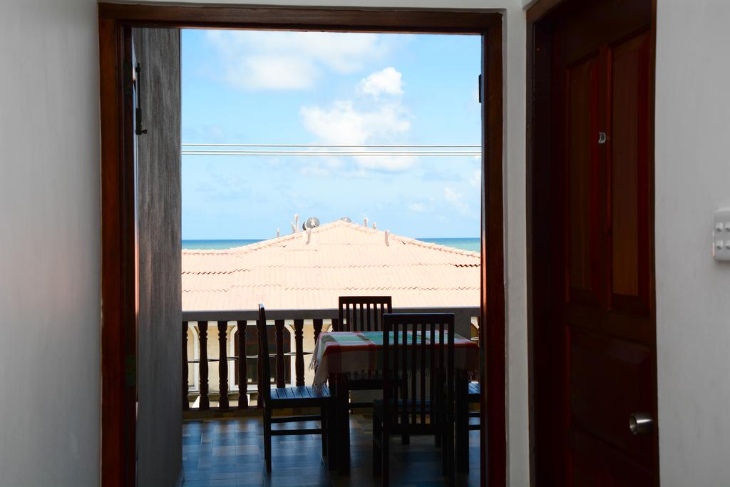 YKD Tourist Rest — Хіккадува, Шрі Ланка мініатюра 8