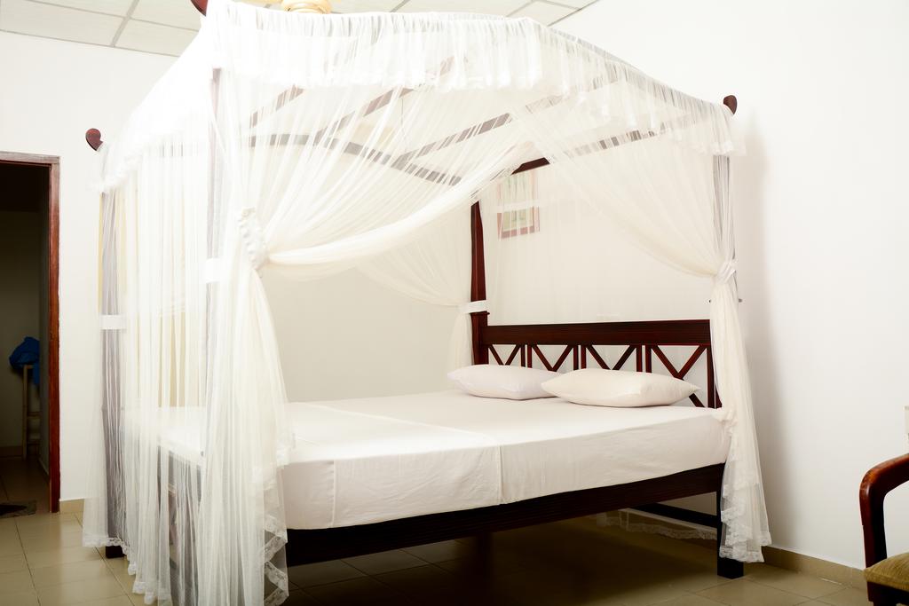 YKD Tourist Rest — Хіккадува, Шрі Ланка мініатюра 20