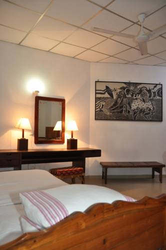 YKD Tourist Rest — Хіккадува, Шрі Ланка мініатюра 45