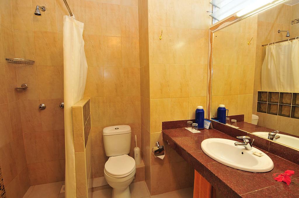 The Reef Hotel Mombasa — Момбаса, Кенія мініатюра 31